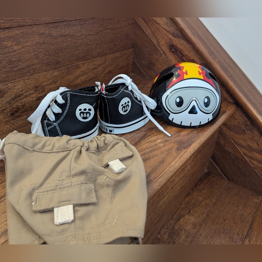 Build a Bear High Top Converse Type shoes, Shorts and Biker Skull helmet - Picture 15 of 15